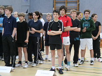 Die Schlermannschaft nach dem Einzug in die Halle.