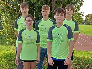 Cedric Wurst, Michaela Nieratschker, Maxime Riebschlger, Matti und Janne Hintze